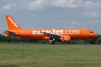 Easyjet A320 G-EZUI
