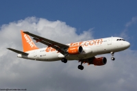 easyJet A320 G-EZUN