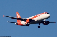 easyJet A320 G-EZUW