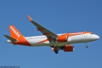 easyJet A320 G-UZHI