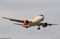 easyJet A320 NEO G-UZHN