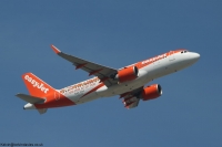 EasyJet UK A320 G-UZHS