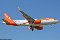 easyJet A320 NEO G-UZHT