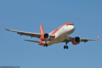 easyJet A320 G-UZHW