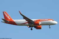 easyJet UK A320 G-UZHY