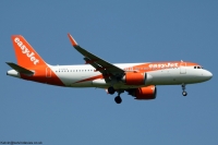 easyJet A320 G-UZLA