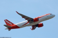 EasyJet UK A320 G-UZLR