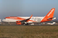easyJet UK A320 NEO G-UZLX