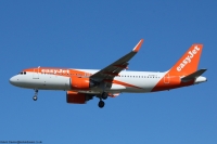 easyJet UK A320NEO G-UZLY