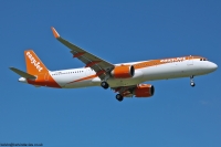 easyJet A321 G-UZMB