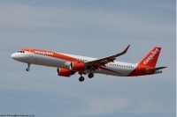 easyJet UK A321NEO G-ZXIH