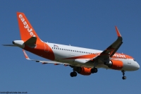 easyJet A320 OE-IVN