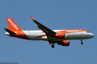 easyJet A320 OE-IVZ