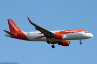 easyJet Europe Airline A320 OE-IWW