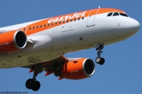 easyJet A320 OE-IZF