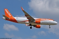 easyJet Europe A320 OE-IZH