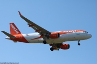 easyJet A320 OE-IZN