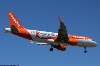 easyJet A320 OE-IZQ