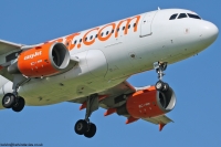 easyJet Europe A319 OE-LKH