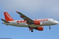 easyJet A319 OE-LKI