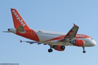 easyJet Europe A319 OE-LQO