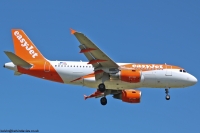 easyJet A319 OE-LQS