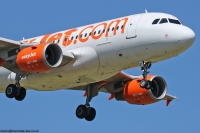 easyJet A319 OE-LQT