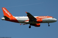 easyJet A319 OE-LQZ
