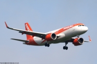 easyJet A320 OE-LSI
