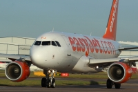 Easyjet A319 G-EZFJ