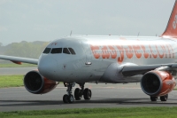 Easyjet A319 G-EZFY