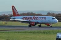 Easyjet A320 G-EZUA