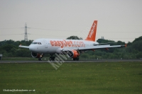 Easyjet A320 G-EZUH