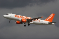 Easyjet A320 G-EZWA