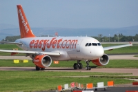 Easyjet A319 G-EZFS