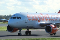 Easyjet A319 G-EZGB