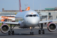 Easyjet A320 G-EZWI