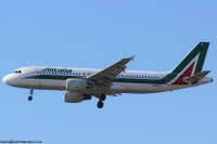 Alitalia A320 EI-DTA
