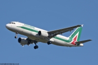 Alitalia A320 EI-DTF