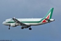 Alitalia A320 EI-EIA