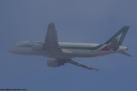 Alitalia A320 EI-EID