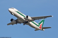 Alitalia A320 EI-IKG