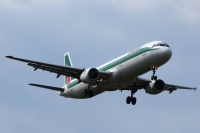 Alitalia A321 I-BIXQ