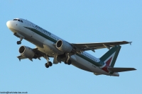 Alitalia A320 EI-DSC