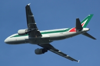 Alitalia A320 EI-IKB