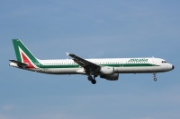 Alitalia A321 EI-IXJ