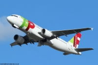 TAP A320 CS-TNT