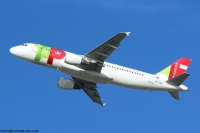 TAP A320 CS-TNT