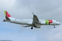 TAP Express EMB190 CS-TPT