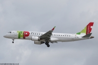TAP Express EMB-190 CS-TPU